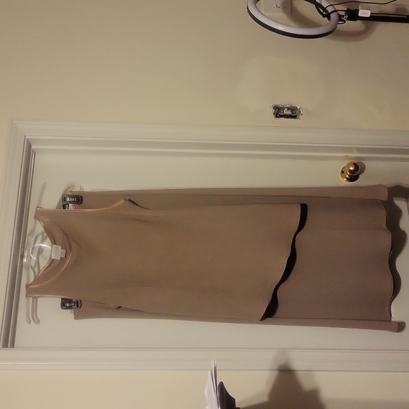 Short sleeve shirt with matching long skirt. Bright and white stripes,Will Smit - Picture 2 of 5